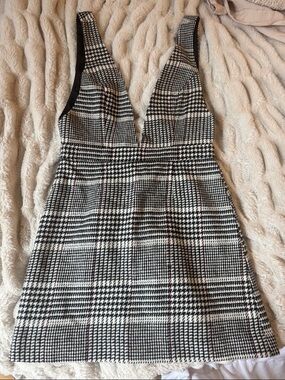 Plaid plunge v neck mini dress